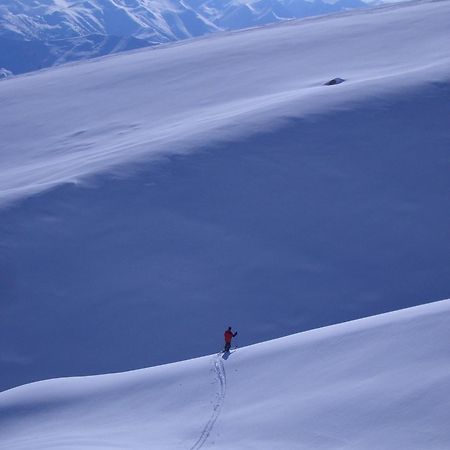 Gudauri Hut Hotel Bagian luar foto