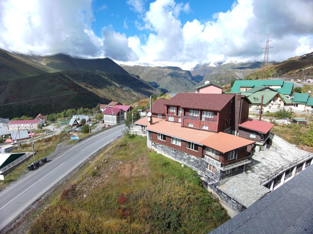 Gudauri Hut Hotel Bagian luar foto